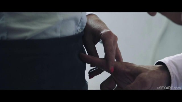 Превью Мачо отымел чужую телочку в киску в туалете стоя № 35054