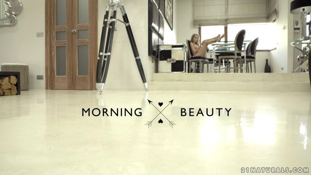 Превью Мужик ласкает ступни красотки и трахает ее в сочную письку № 35106