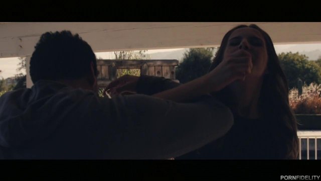 Превью Темнокожий сосед присоединился к супругам и они устроили секс втроем № 35180