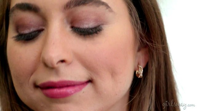 Превью Подруги с сочными кисками довели друг друга до оргазма оральными ласками № 35333