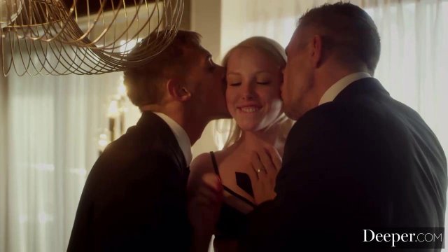 Превью После игры два мужика отымели по очереди ненасытную красотку № 35481