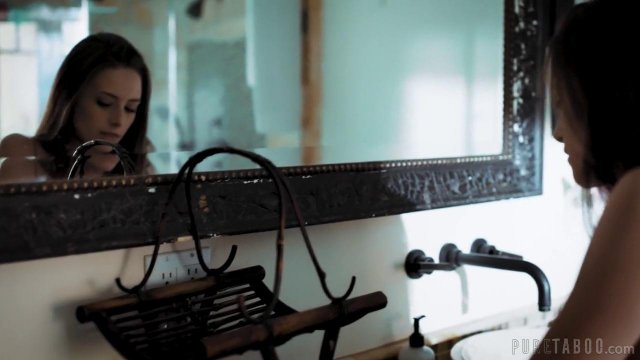 Превью Две подружки устроили тройничок с парнем № 36334