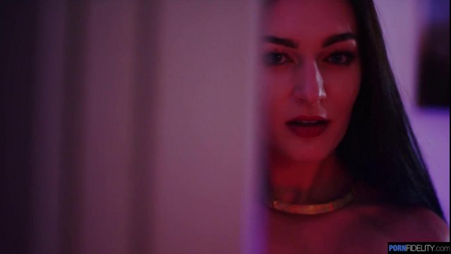 Превью Парочка уединилась в спальне для страстного секса № 36347