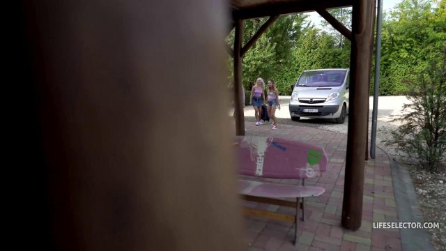 Превью После отсоса худышка резво запрыгнула на член № 36430