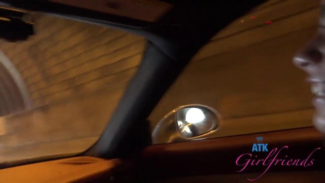 Превью Волосатой киской девушка привлекла внимание парня № 41519