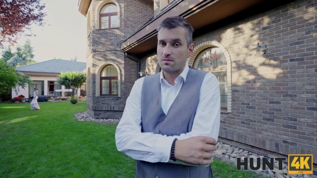 Превью Блондинка согласилась изменить бойфренду ради денег № 41582