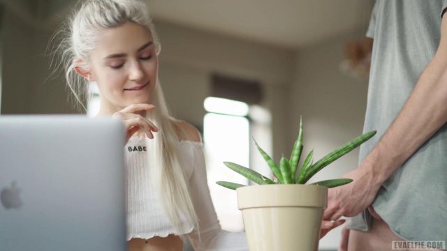 Превью Присунул раком русской телке с красивым задом № 42657