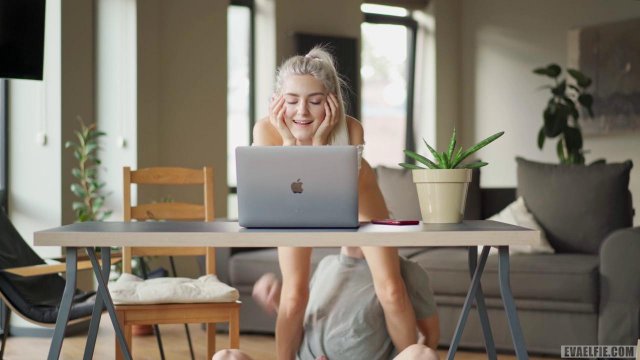 Превью Присунул раком русской телке с красивым задом № 42657