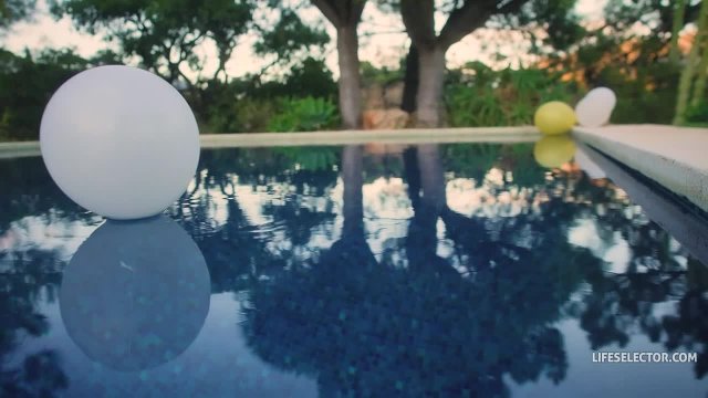 Превью Похоже, у официантки свои дела на этом мероприятии № 46914